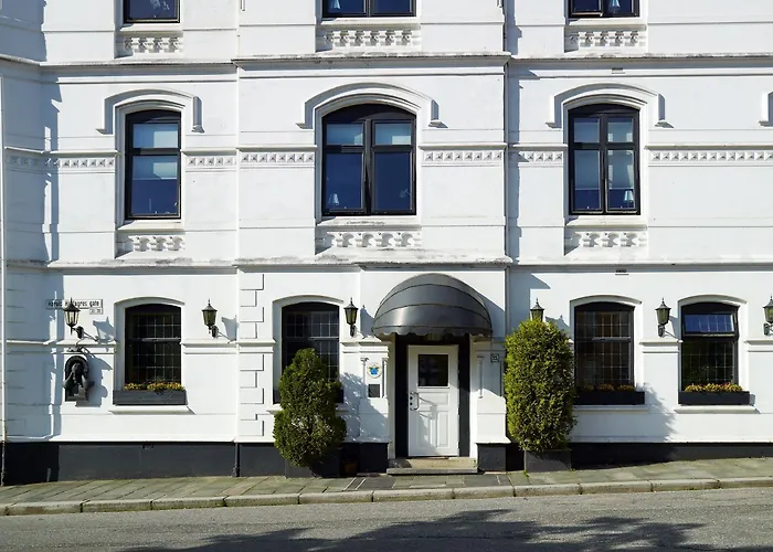 بارك بيرغن فندق 3*