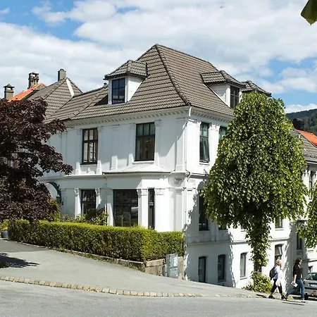 Park Hotel 3*